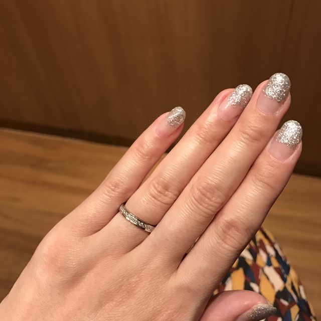 【JEWELRY  KAMATA(ジュエリーかまた)の口コミ】 シンプルな物が良かったのでデザインはストレートの指輪に表側だけダイヤ…