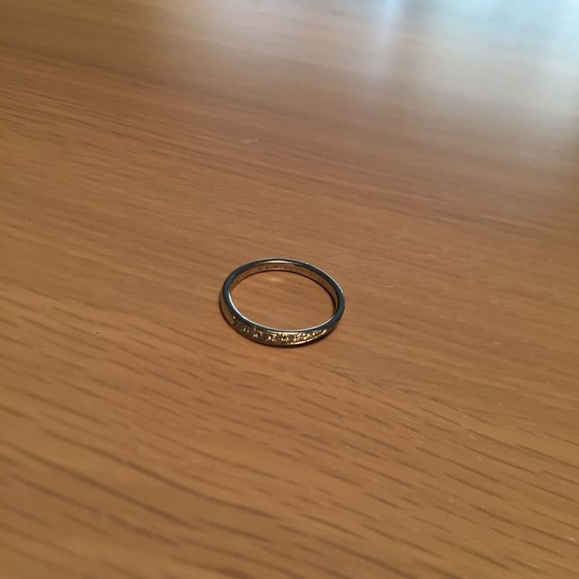 【4℃ BRIDAL(ヨンドシーブライダル)の口コミ】 仕事柄、カジュアルなゴールドのリングなども良いなと思い探しましたが、…