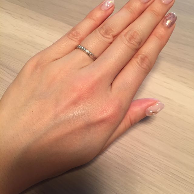 【4℃ BRIDAL(ヨンドシーブライダル)の口コミ】 仕事柄、カジュアルなゴールドのリングなども良いなと思い探しましたが、…