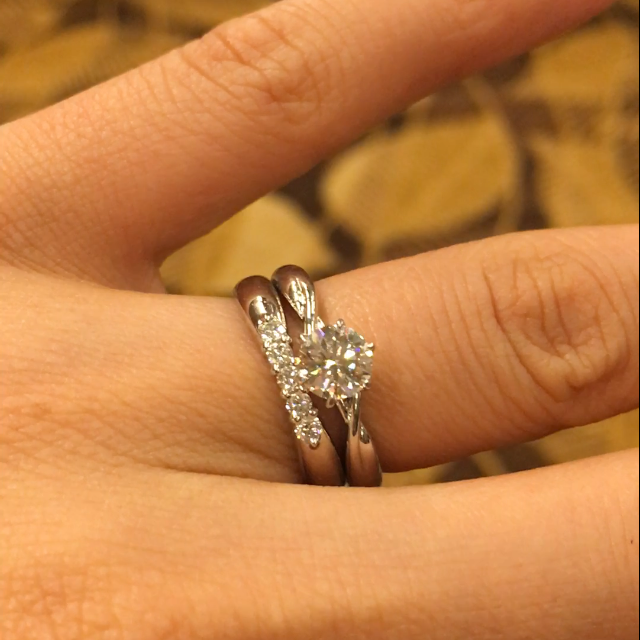 【ラザール ダイヤモンド(LAZARE DIAMOND)の口コミ】 昔から憧れていたブランドを見比べている途中にふらっと立ち寄ったブラン…