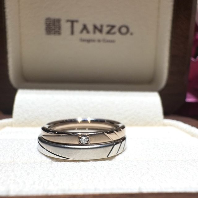 【TANZO.(鍛造指輪)の口コミ】 デザインを自分たちで考えるので世界に一つの指輪ができます。指輪自体の…