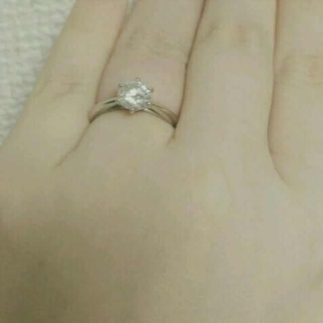 【ケイウノ ブライダル(K.UNO BRIDAL)の口コミ】 私の婚約指輪は、母のダイヤモンドの指輪（元は祖母の指輪）をリメイクし…