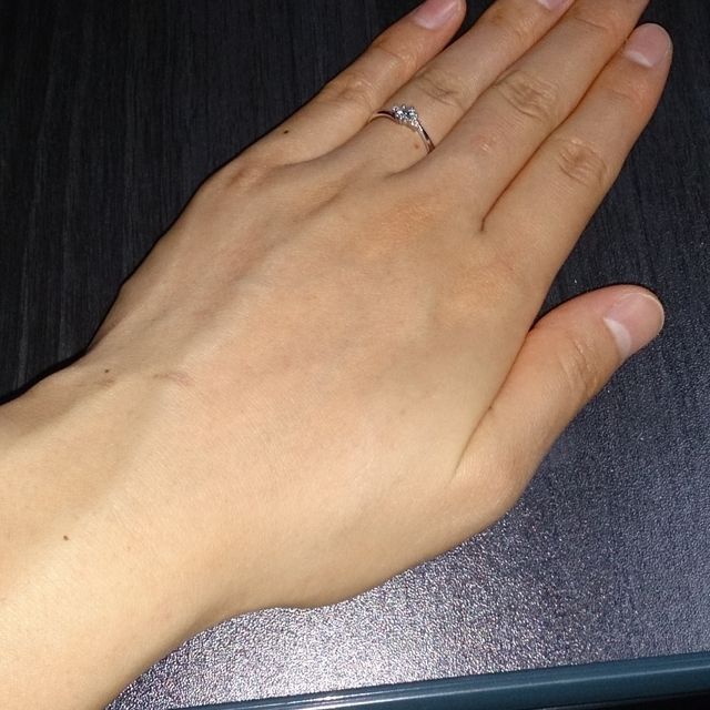 【ジュエリーツツミ(JEWELRY TSUTSUMI)の口コミ】 ダイヤモンドが大きすぎないので婚約指輪感もあるしちょっとしたお出かけ…