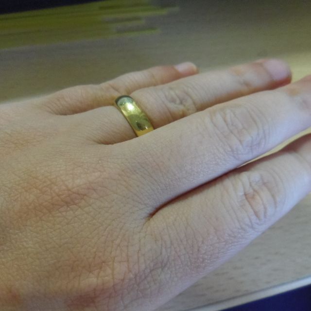 【CHARMY(チャーミー)の口コミ】 彼が選んでくれました。そごうに結婚指輪を買いに行って、一番ゴールドの…