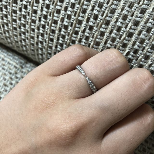 【ティファニー(Tiffany & Co.)の口コミ】 ブランドは主人のこだわりで決定していたため、店舗に行って試着した選ん…