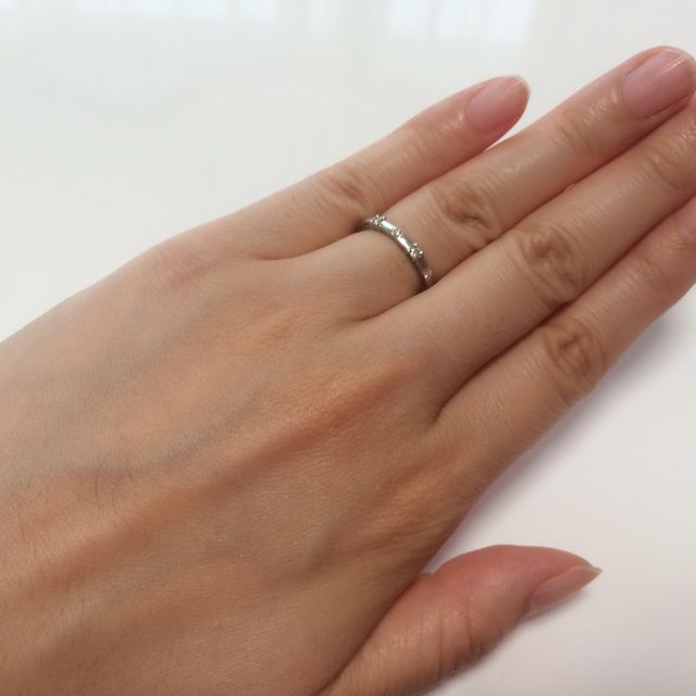 【アイプリモ(I-PRIMO)の口コミ】 婚約指輪を購入する際、結婚指輪も一緒に購入すると割引され、特典もいた…