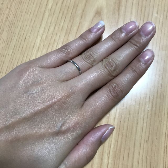 【e.m.の口コミ】 メジャーなブランドではなく、アーカーやemで結婚指輪を購入しようと決め…