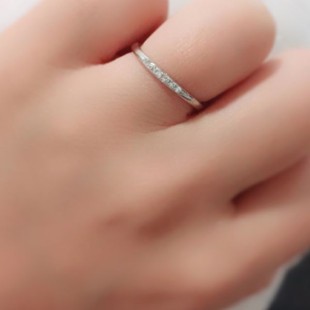 【RosettE(ロゼット)の口コミ】 指が短く普段から指輪をつけないので、自分の中でなかなか似合うものがな…
