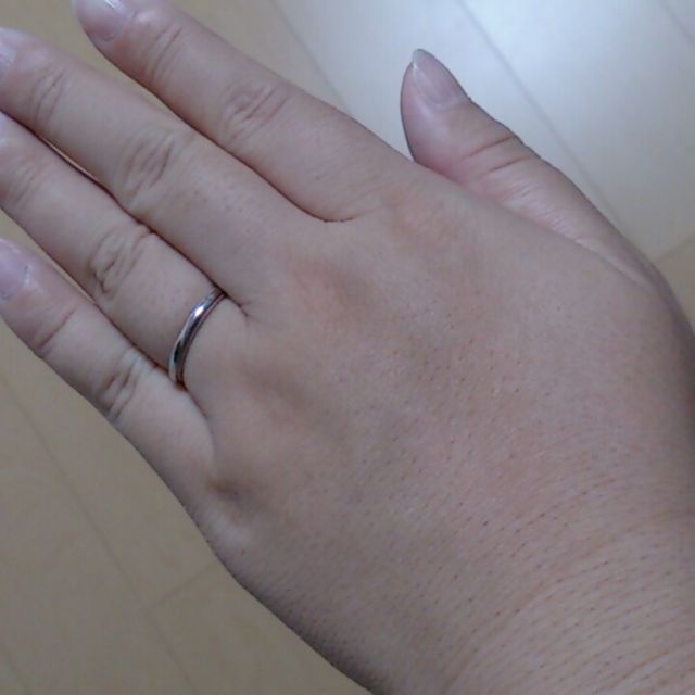 【アイプリモ(I-PRIMO)の口コミ】 シンプルなタイプの指輪がほしいなと思って探していたら、店員さんが勧め…