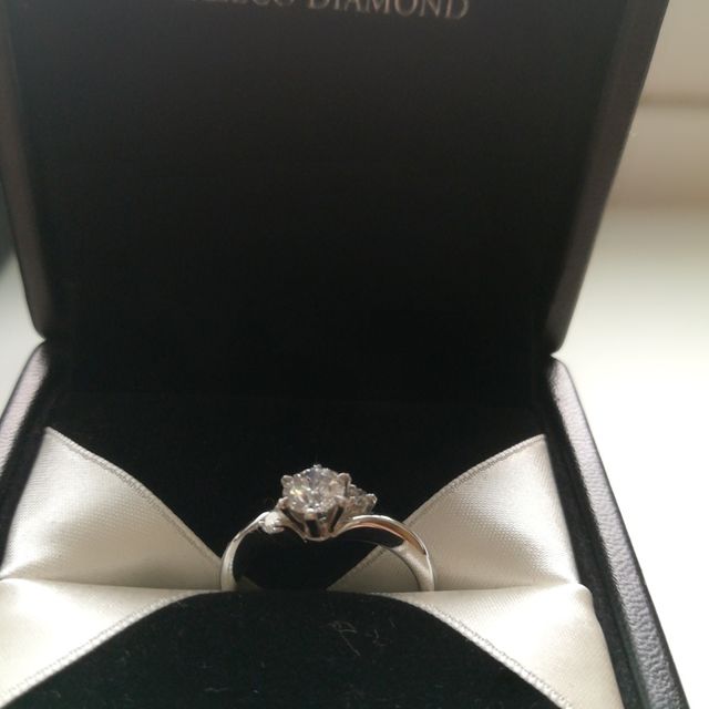 【エクセルコダイヤモンド(EXELCO DIAMOND)の口コミ】 ダイヤモンドの4C（カラット、カラー、クラリティー、カット）のうちクラ…