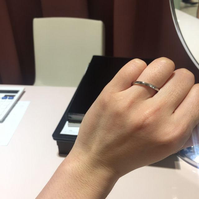 【TRECENTI(トレセンテ)の口コミ】 シンプルで、ストレートのものを探していたのですが、それだけだと味気な…