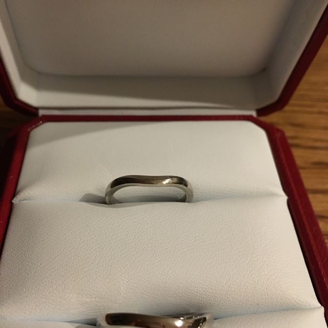 【カルティエ(Cartier)の口コミ】 なんといってもブランド力！また、カーブにするかストレートにするかすご…