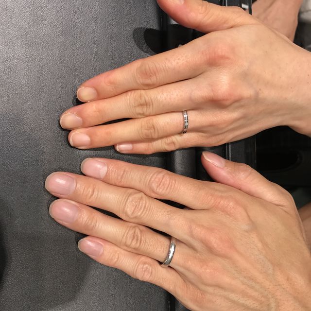 【ラザール ダイヤモンド(LAZARE DIAMOND)の口コミ】 彼と私の好みのデザインが異なりすぎたため、ペアのデザインではなく、ペ…