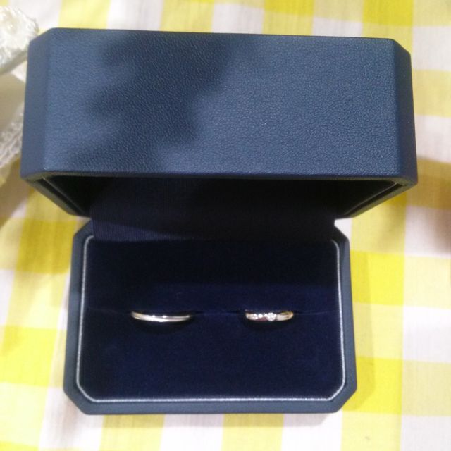 【銀座ダイヤモンドシライシの口コミ】 ある程度の太さがあり、ダイヤモンドがきれいに輝いて見えるものがいいな…