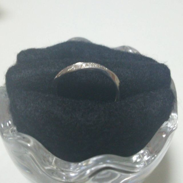 【Mariage ent(マリアージュエント)の口コミ】 たくさんはめてみて、一番ときめいたものにしようと決めていました。
男性…