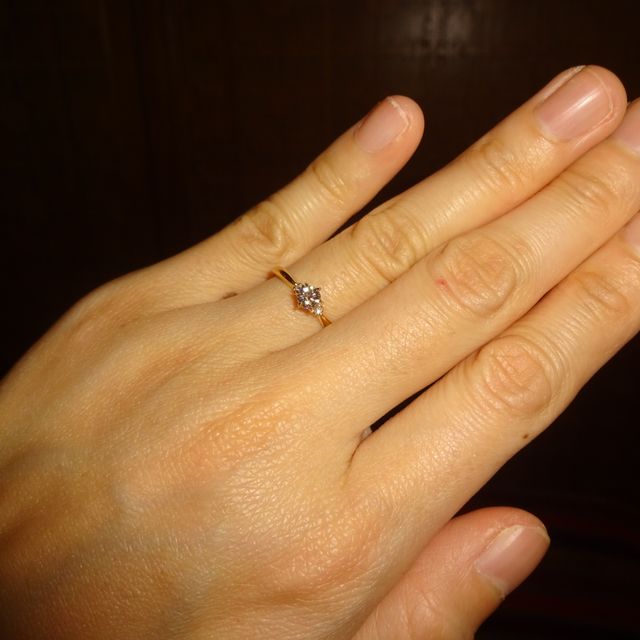 【LUCIE(ルシエ)の口コミ】 元々は婚約指輪の定番というような一粒ダイヤの指輪が欲しいと思っていた…