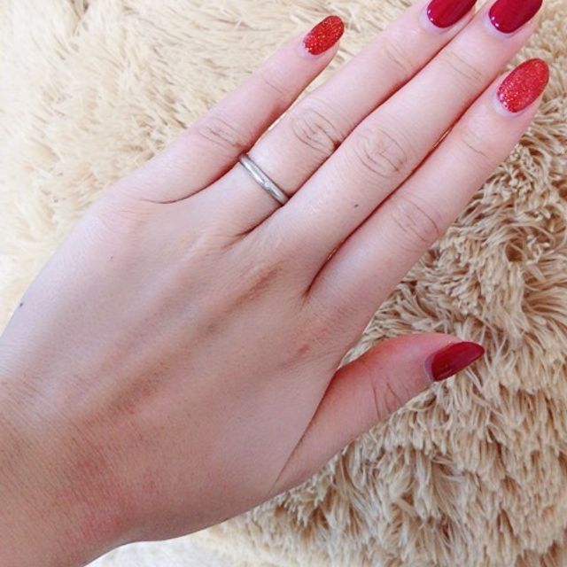 【カルティエ(Cartier)の口コミ】 ゴールドかプラチナかとても悩んだのですが、長くつける物なので変色せず…