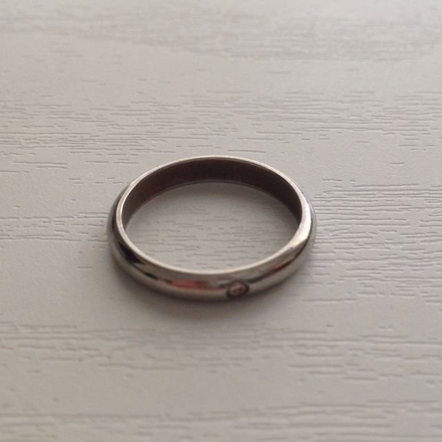 【カルティエ(Cartier)の口コミ】 指へのフィット感がほかの指輪よりも良かったので、購入を決めました。
結…