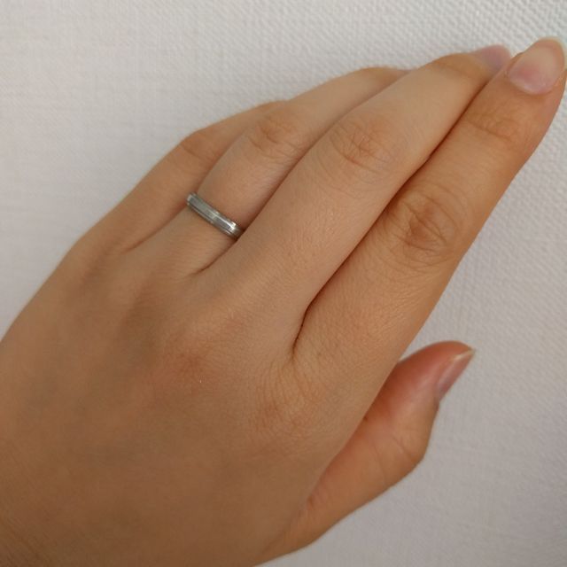 【カルティエ(Cartier)の口コミ】 結婚指輪は石のついていない、うねりのないデザインを希望していました。…