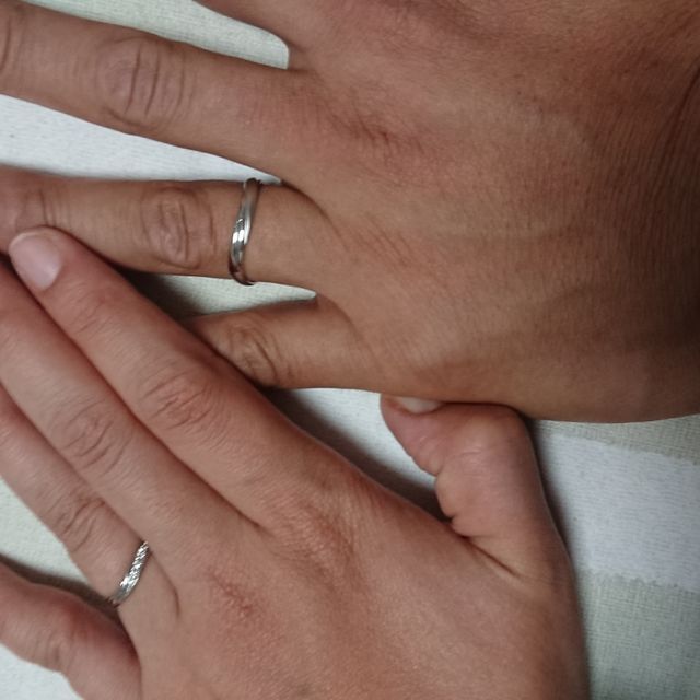 【GALA JEWELRY(ガラジュエリー)の口コミ】 シンプルなものを好んでおり、伝えたデザインを出していただき、そのなか…