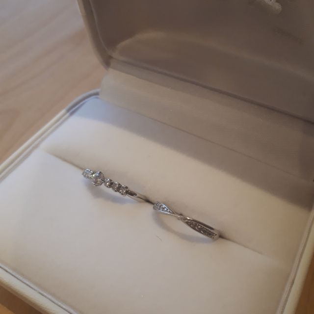 【サマンサティアラブライダル(Samantha Tiara Bridal)の口コミ】 婚約指輪が思っていた以上に素敵な仕上がりだったので、同じお店で買おう…