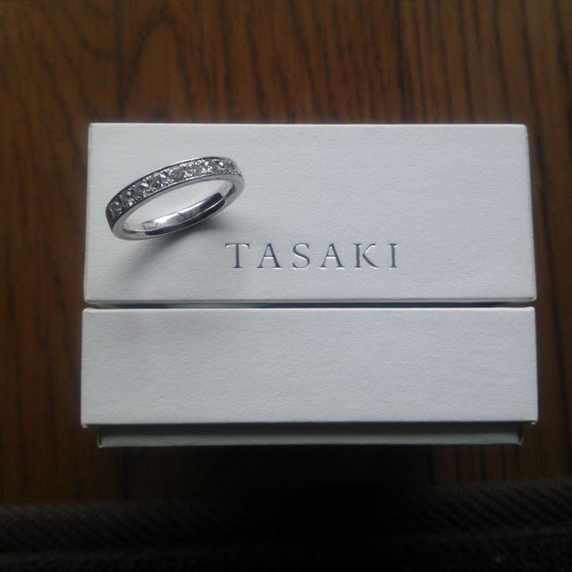【TASAKI(タサキ)の口コミ】 婚約指輪には地味だと言われたのですが、私があまり普段ジュエリーを付け…