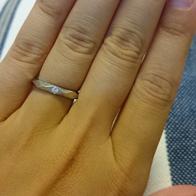 【ブシュロン(BOUCHERON)の口コミ】 とにかく独特のデザインです！人と被りたくない！という人にはオススメの…