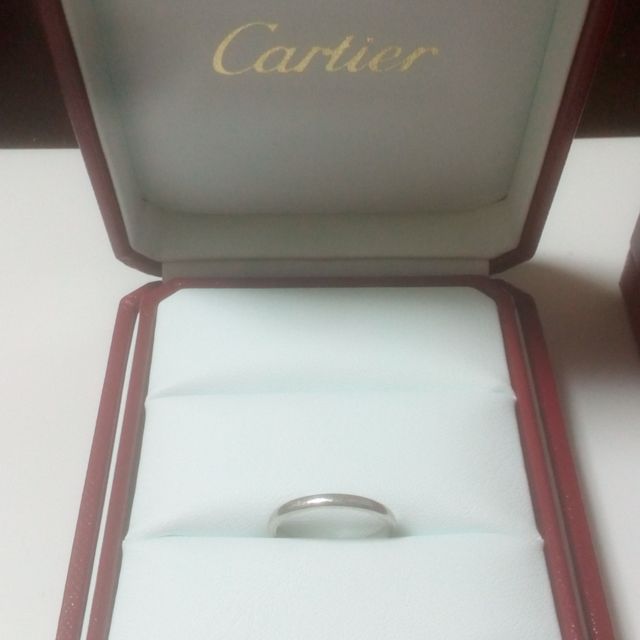 【カルティエ(Cartier)の口コミ】 もらった婚約指輪がカルティエのバレリーナでしたので結婚指輪もカルティ…