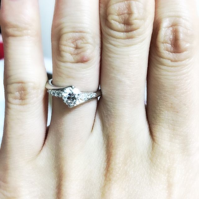 【エクセルコダイヤモンド(EXELCO DIAMOND)の口コミ】 ダイヤモンドの質です。
まず、一流のダイヤモンドメーカーであるというこ…