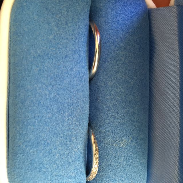 【銀座ダイヤモンドシライシの口コミ】 色んな指輪があり、どんな指輪が良いのか全く分からなかったので、店員さ…