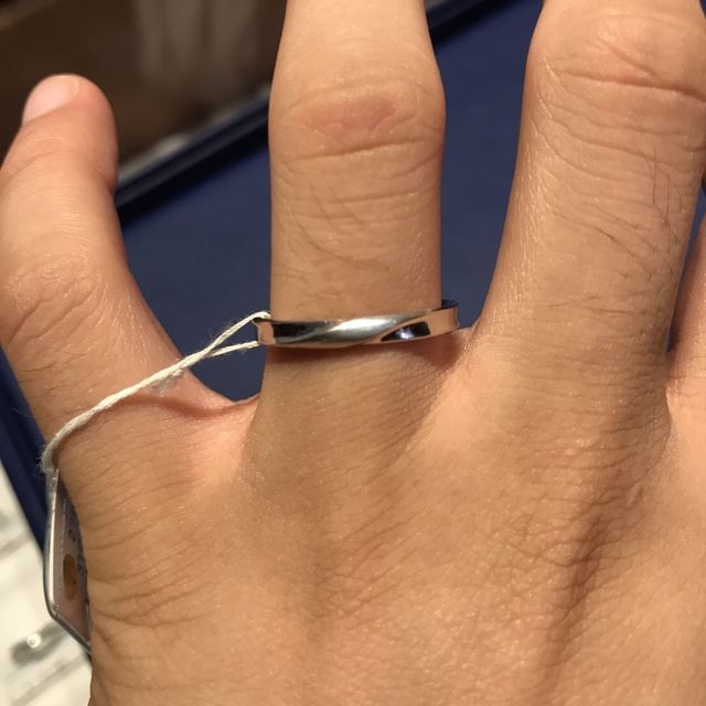 【銀座ダイヤモンドシライシの口コミ】 新婦はラディァントデイズに、新郎はクレールというデザインを選びました…