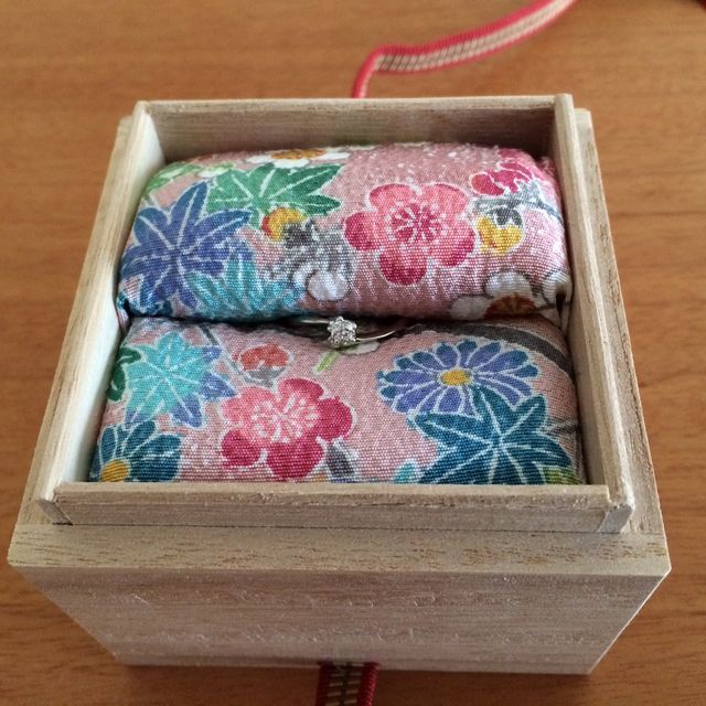 【杢目金屋(もくめがねや)の口コミ】 結婚前の彼がこのさくらダイヤモンドのリングをとても気に入っていて、私…