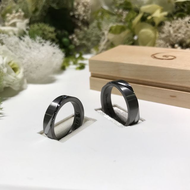 【SORA(ソラ)の口コミ】 彼が金属アレルギーのため、チタンやジルコニウムの素材でオーダーできる…