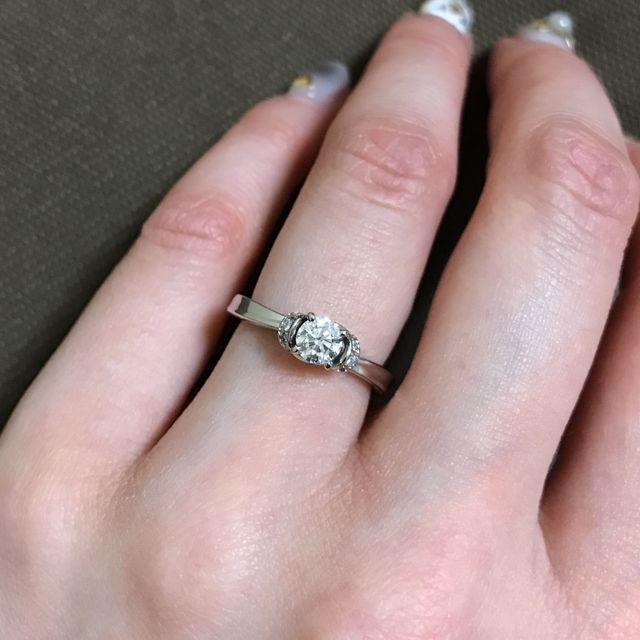 【エクセルコダイヤモンド(EXELCO DIAMOND)の口コミ】 他にはない可愛さとエレガントさを兼ね備えたデザインに一目惚れしてこち…