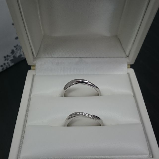 【CAFERING(カフェリング)の口コミ】 指が長く綺麗に見えるデザインもですが、一番の決め手はつけごこちでした…