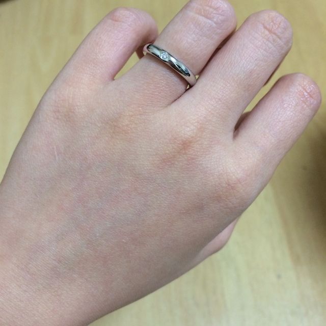 【ティファニー(Tiffany & Co.)の口コミ】 シンプルで真ん中にダイヤが入っているデザインが欲しくて、色々なところ…
