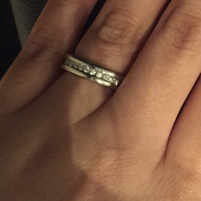 【ブルガリ(BVLGARI)の口コミ】 細いタイプよりも厚みがあり存在感のある結婚指輪が欲しかったこと、ゴー…