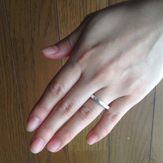 【Chrome Hearts(クロムハーツ)の口コミ】 結婚指輪は婚約指輪と違い、普段から身に着ける物なのでシンプルなデザイ…