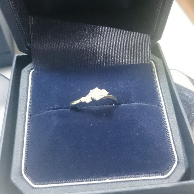 【銀座ダイヤモンドシライシの口コミ】 ダイヤモンドのフェアをちょうど実施されており、良いダイヤモンドに出会…