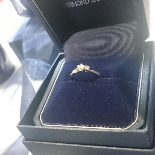 【銀座ダイヤモンドシライシの口コミ】 ダイヤモンドのフェアをちょうど実施されており、良いダイヤモンドに出会…