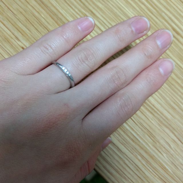 【宝寿堂(ほうじゅどう)の口コミ】 当初、結婚指輪は石のないシンプルなものを考えていましたが、店員さんの…