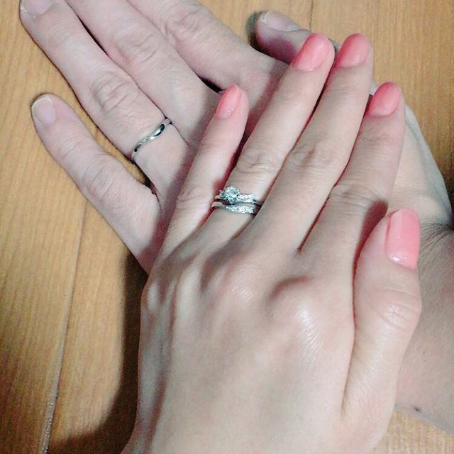 【アンジェリックフォセッテ(Angelique Fossette)の口コミ】 エンゲージリングとマリッジリング３つ合わせて20万いかなくてデザインも…