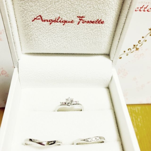 【アンジェリックフォセッテ(Angelique Fossette)の口コミ】 エンゲージリングとマリッジリング３つ合わせて20万いかなくてデザインも…