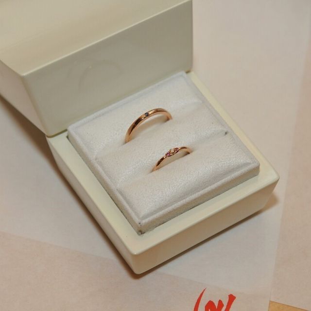 【LUCIE(ルシエ)の口コミ】 もともとは姉妹店の俄の指輪を検討していました。
しかし、ピンとくるもの…