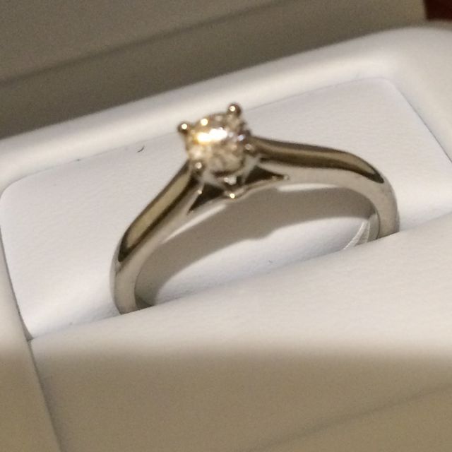 【カルティエ(Cartier)の口コミ】 ダイヤの質・大きさといったコストパフォーマンスを考えれば、ルースの状…