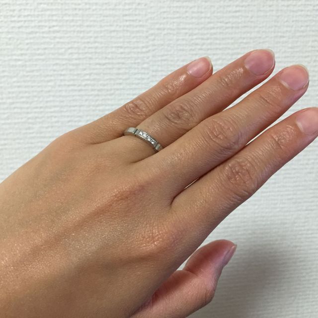 【カルティエ(Cartier)の口コミ】 デザインがとても洗練されていてほかにないデザインで魅力を感じこれに決…