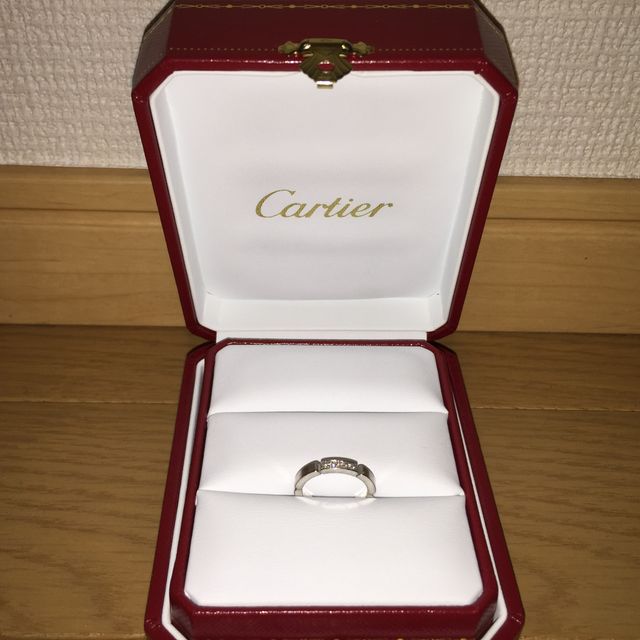 【カルティエ(Cartier)の口コミ】 デザインがとても洗練されていてほかにないデザインで魅力を感じこれに決…
