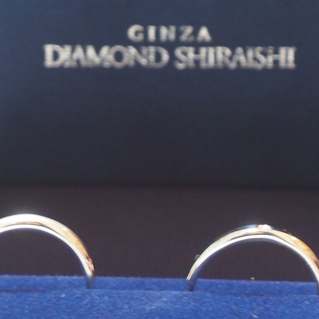 【銀座ダイヤモンドシライシの口コミ】 婚約指輪を購入していなかったため、ダイヤがついているものがいいと思っ…
