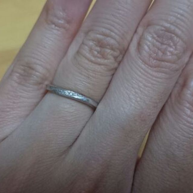 【俄(にわか)の口コミ】 婚約指輪（露華）とのセットリングだったため。婚約指輪のデザインにぴっ…