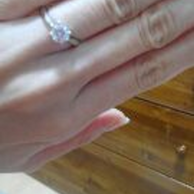 【宝寿堂(ほうじゅどう)の口コミ】 ダイアモンドの卸さんだけあって、豊富なダイアモンドのカラットや質から…